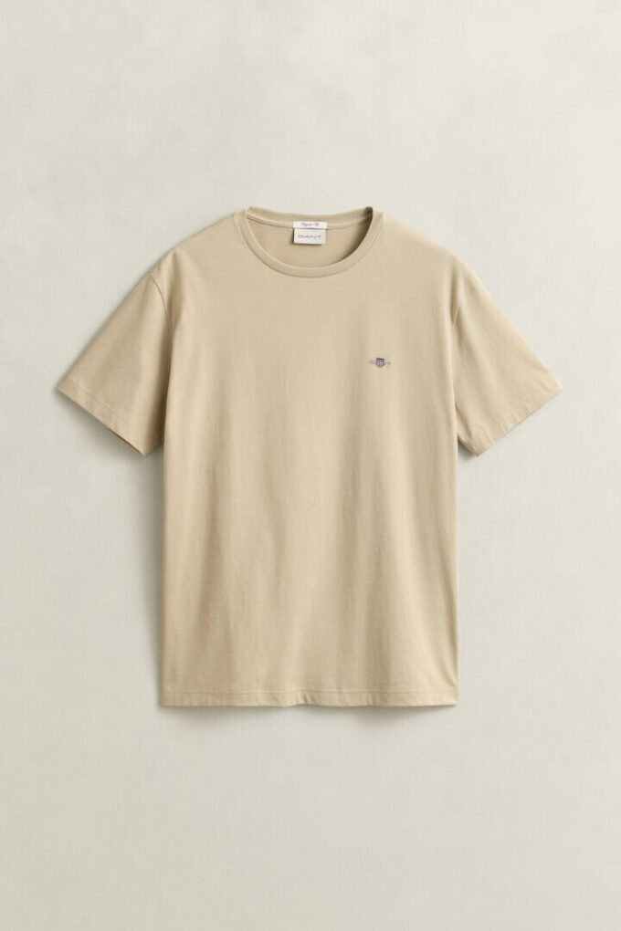 T-shirt Shield de corte regular