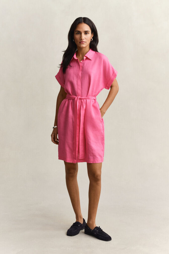 Vestido camisa de linho com mangas curtas