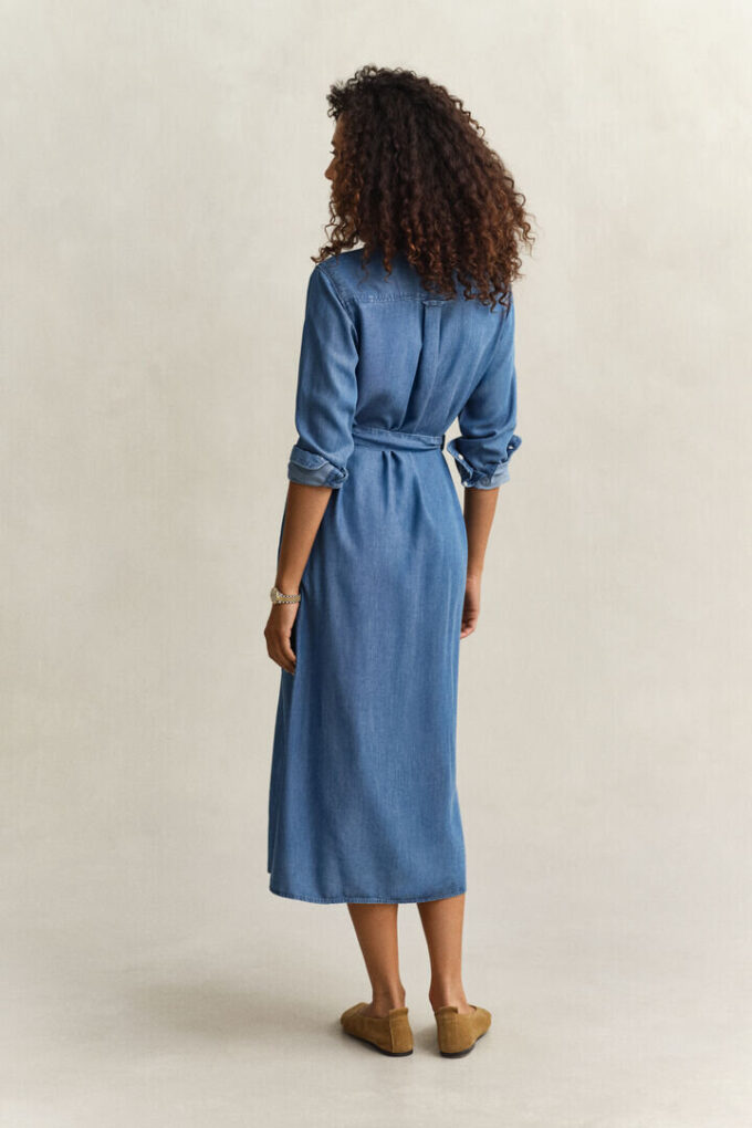 Vestido camisa em chambray