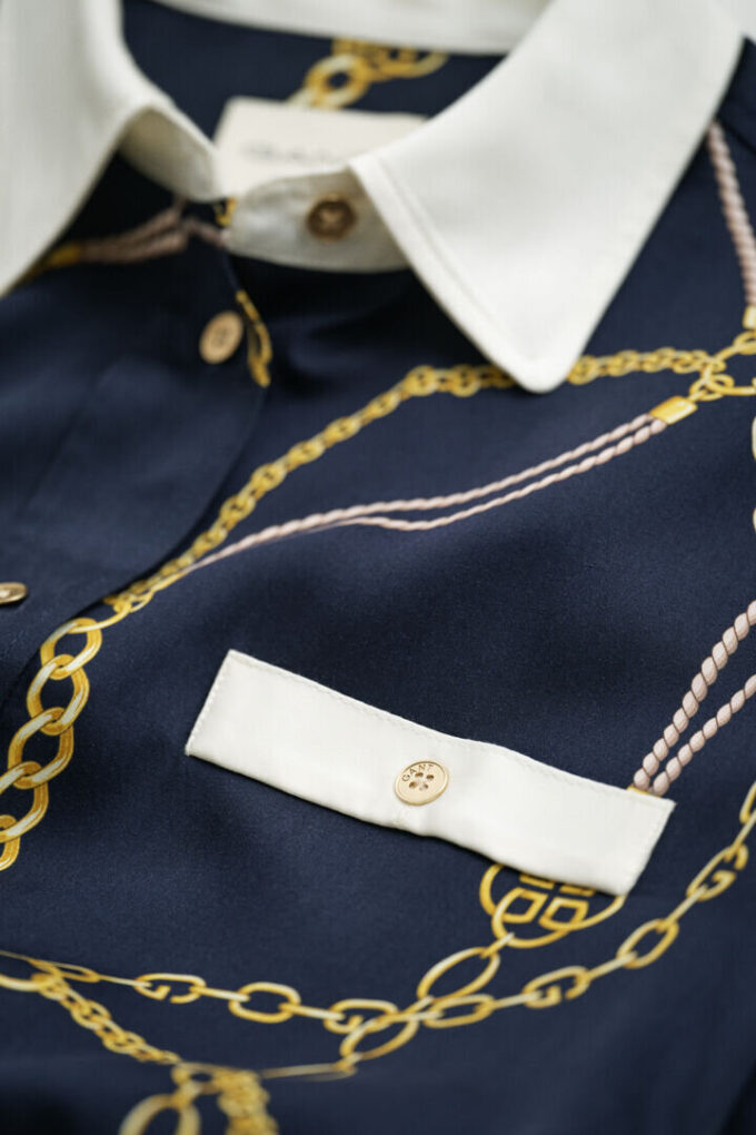 Vestido de camisa em contraste