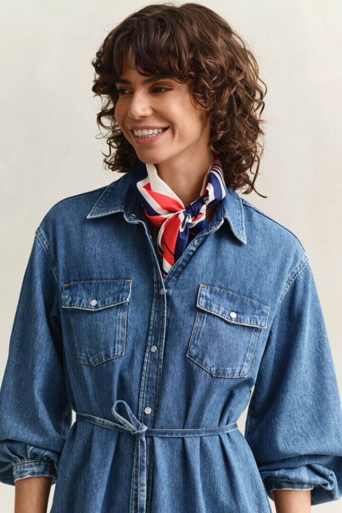 Vestido de camisa em ganga