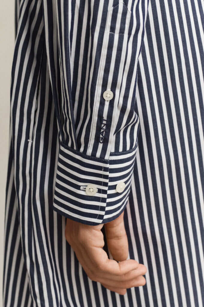 Vestido de camisa em popeline às riscas