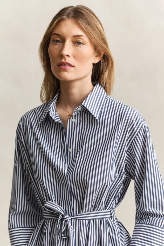 Vestido de camisa em popeline às riscas