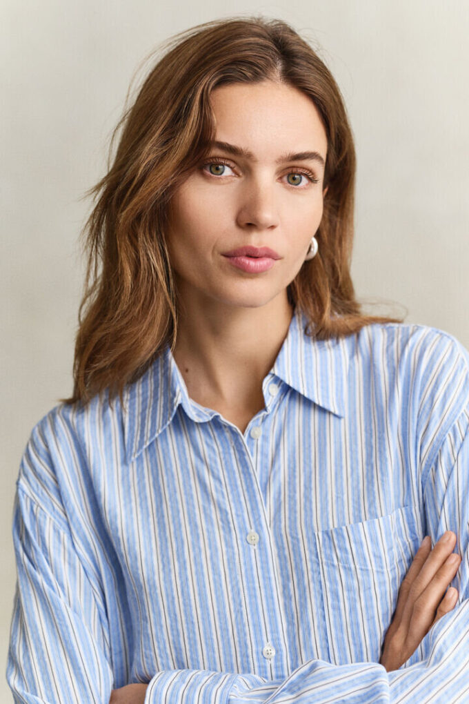 Vestido de camisa às riscas em seersucker