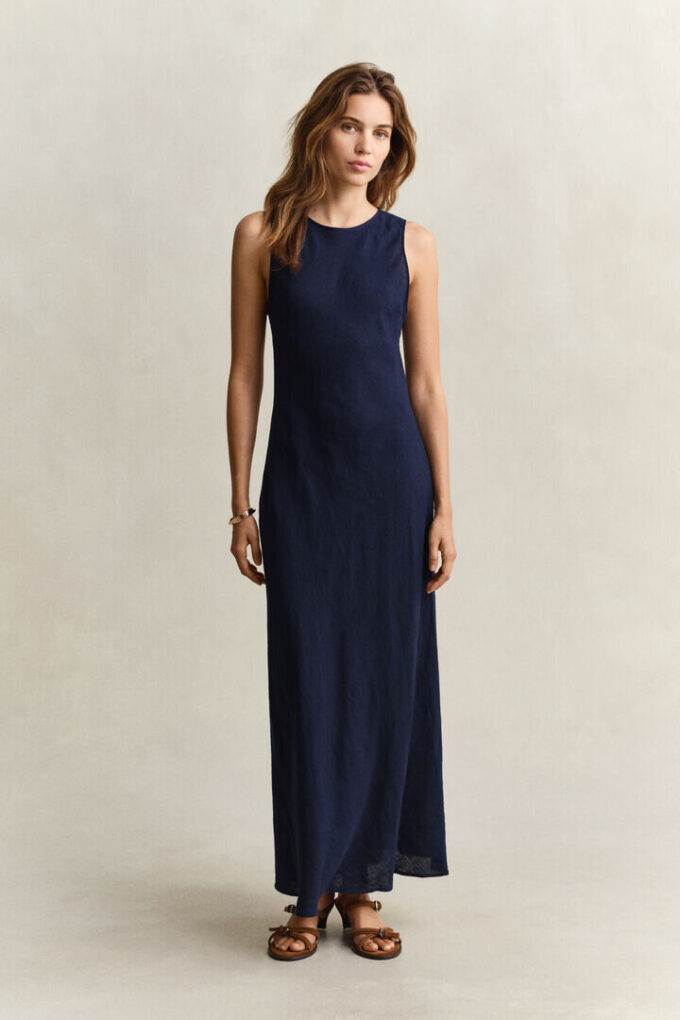 Vestido Midi de Linho com Corte em Bia