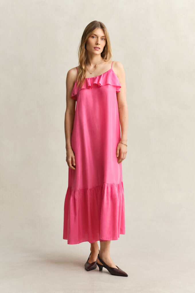 Vestido midi de seda com alças