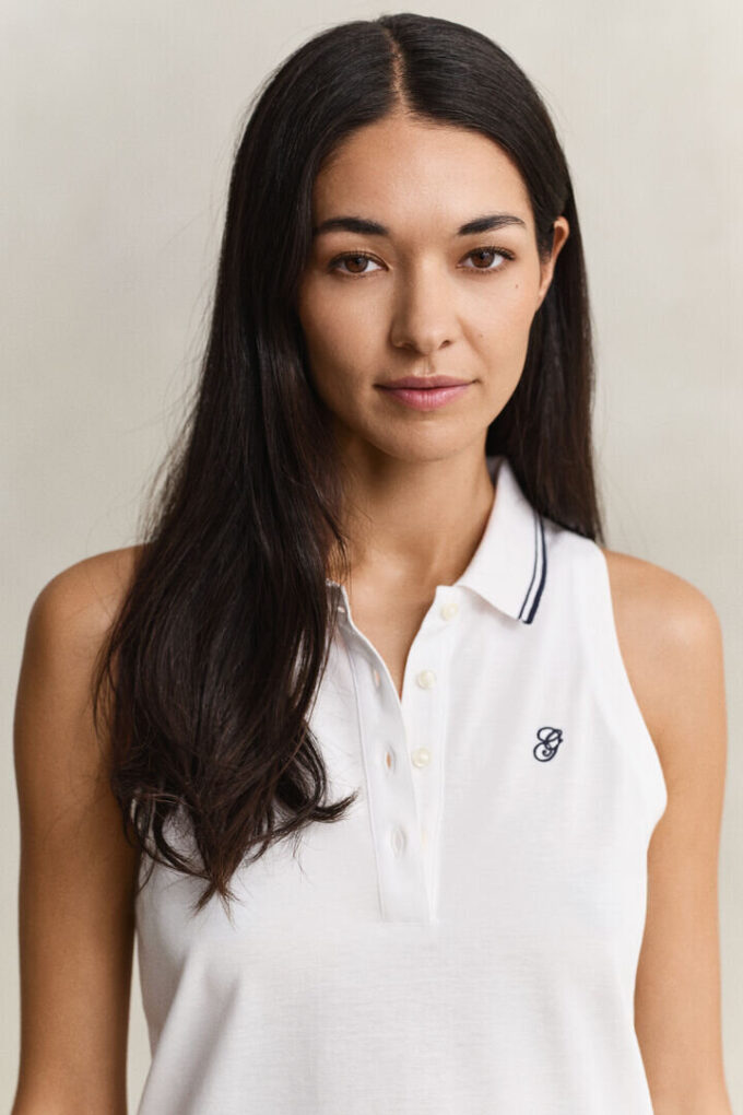 Vestido polo sem mangas em piqué